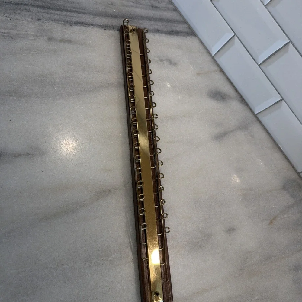 Vintage Tie/Belt Rack Organizer Wall Mount Closet Rod‎ 36 hook Wood/Brass GWB001